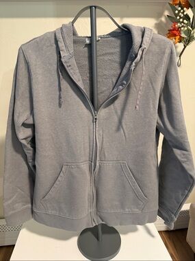 Columbia women’s size large zip up